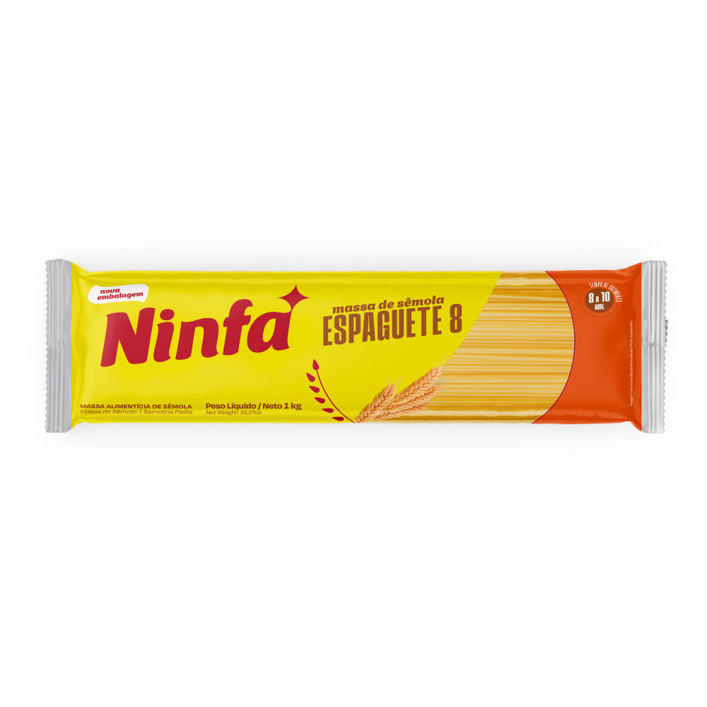 Embalagem de macarrão espaguete 8 sêmola de 1 kg, com rótulo amarelo e vermelho, exibindo janela transparente com a massa.