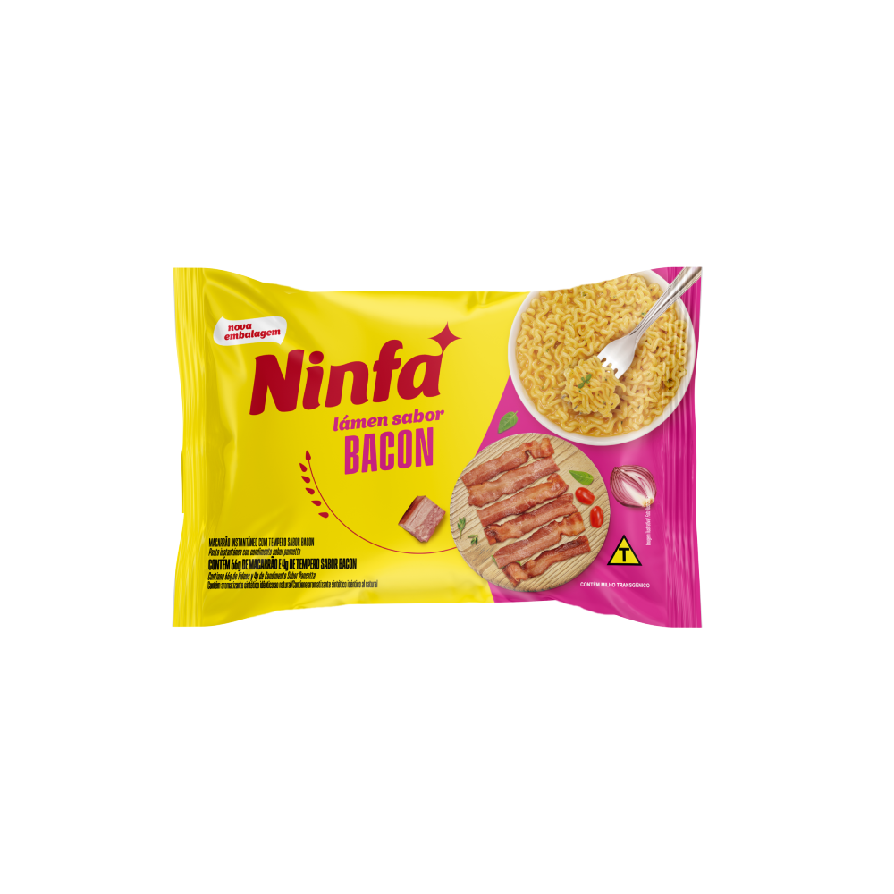 Embalagem de macarrão instantâneo sabor bacon de 70g em pé, rótulo amarelo e rosa.
