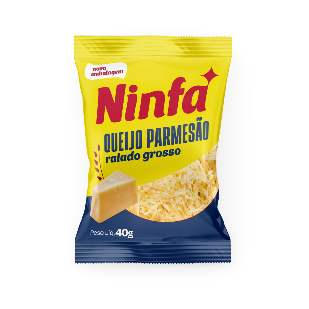 Embalagem de queijo ralado grosso de 40g em pé, com rótulo amarelo com detalhes azuis e vermelhos.